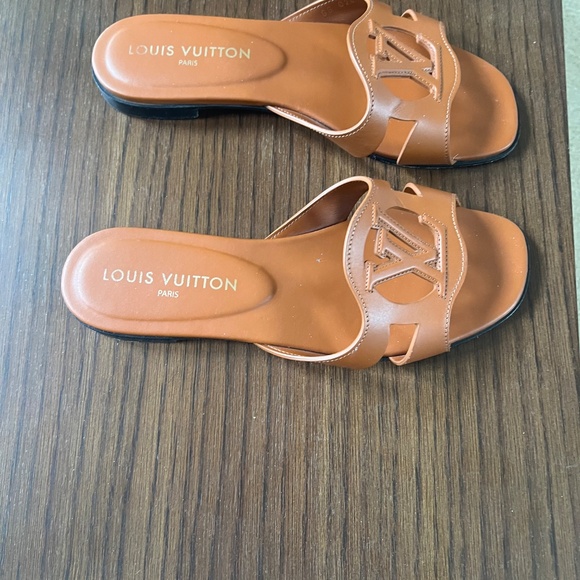 LV isola Flat mule - Picture 5 of 7